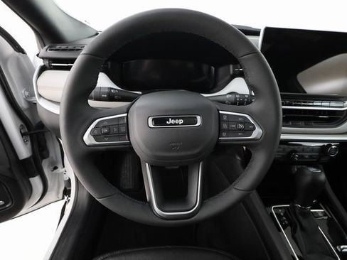 Used 2025 Jeep Compass Limited w/ Elite Group image 12