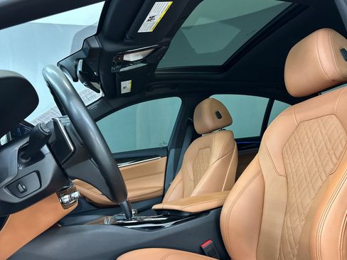 Used 2023 BMW 530e w/ Convenience Package RWD image 24