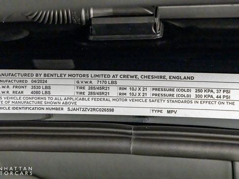 Used 2024 Bentley Bentayga Extended Wheelbase image 30
