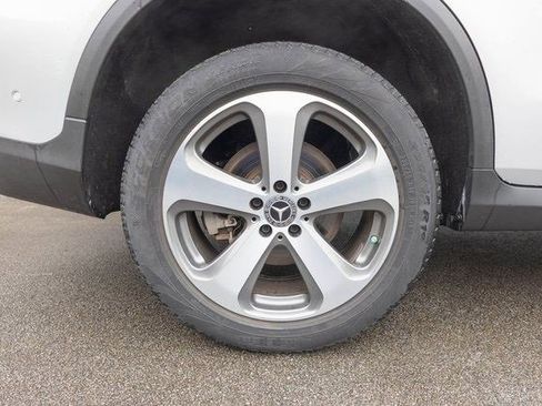 Used 2019 Mercedes-Benz GLC 300 4MATIC Coupe image 10