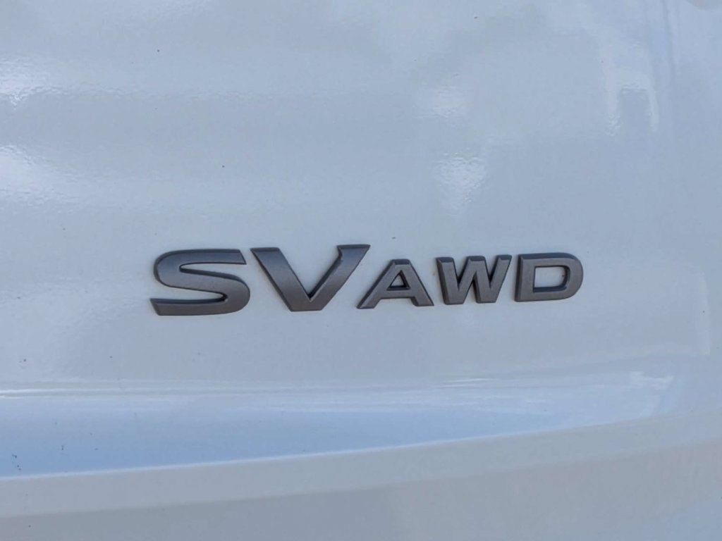 Used 2024 Nissan Rogue SV AWD/4WD image 11