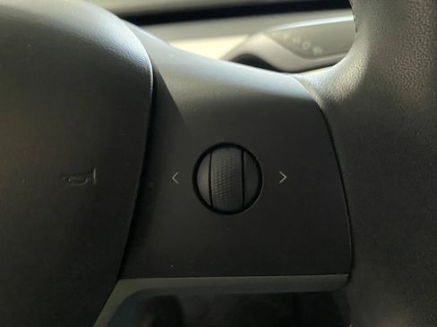 Used 2020 Tesla Model 3 Long Range image 17
