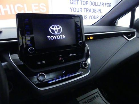 Used 2022 Toyota Corolla SE image 12