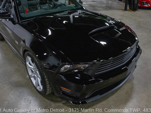 Used 2011 Ford Mustang GT Premium w/ Comfort Pkg RWD image 14