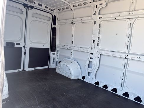 Used 2022 RAM ProMaster 2500 FWD image 30
