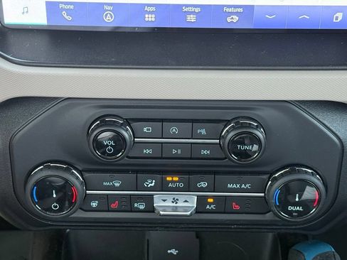 Used 2022 Ford Bronco Wildtrak AWD/4WD image 17