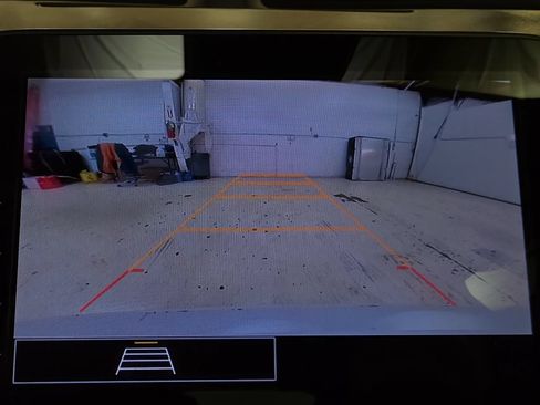 Used 2025 Chevrolet Malibu LT FWD image 23