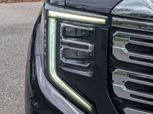 Used 2024 GMC Sierra 1500 Denali w/ Denali Reserve Package AWD/4WD image 9