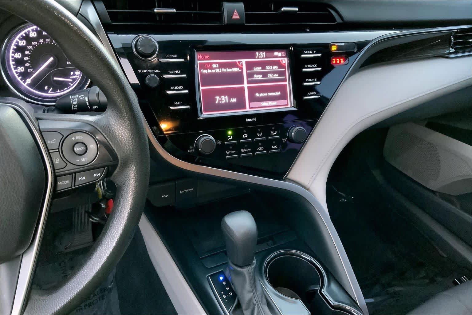Used 2020 Toyota Camry LE FWD image 6