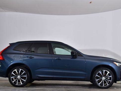 Used 2023 Volvo XC60 T8 Plus w/ Climate Package image 6