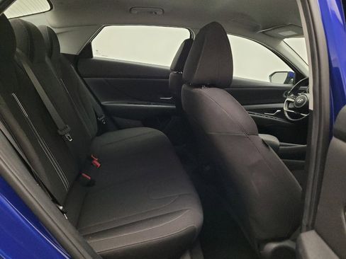 Used 2023 Hyundai Elantra SEL w/ Convenience Package FWD image 19