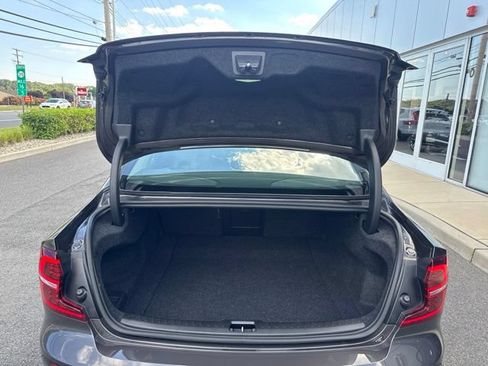 Used 2024 Volvo S60 B5 Core w/ Climate Package FWD image 11