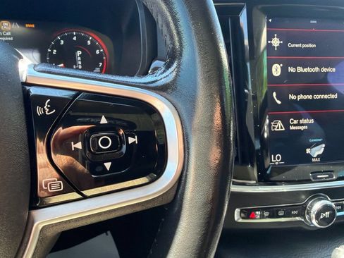Used 2018 Volvo S90 T5 Momentum w/ Convenience Package FWD image 27