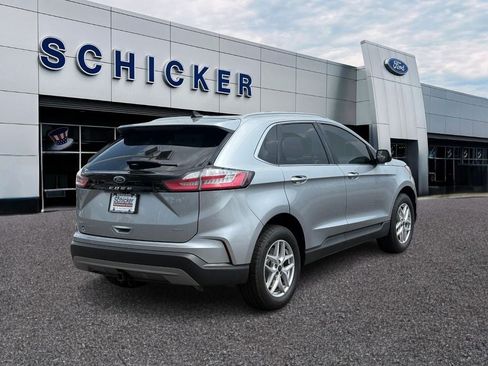 Used 2024 Ford Edge SEL w/ Convenience Package AWD/4WD image 2