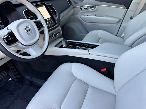 Used 2024 Volvo XC90 T8 Plus AWD/4WD image 9