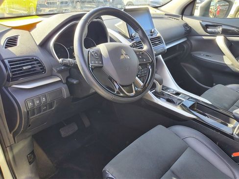 Used 2024 Mitsubishi Eclipse Cross SE image 9