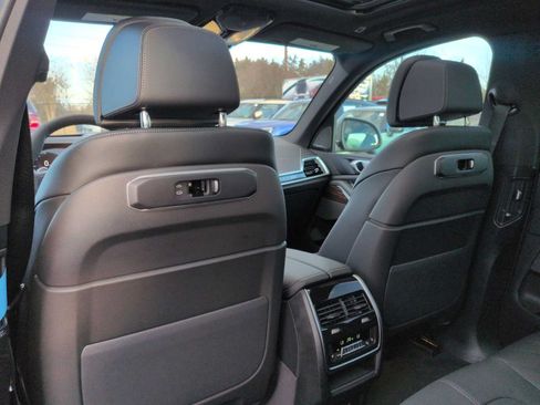 Used 2026 BMW X5 xDrive40i AWD/4WD image 19