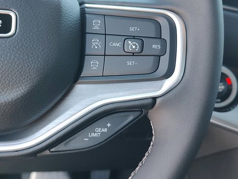 New 2025 Jeep Wagoneer 4WD image 21