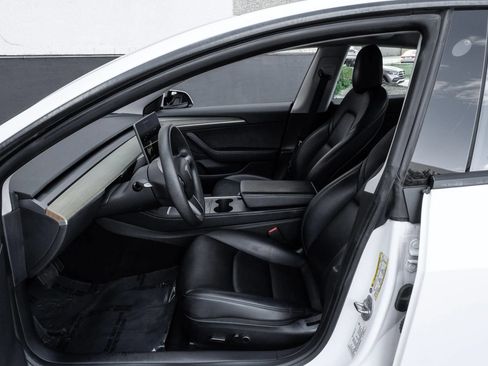 Used 2022 Tesla Model 3 Long Range AWD/4WD image 3