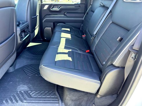 Used 2024 GMC Sierra 2500 AT4X w/ AT4X AEV Edition image 23