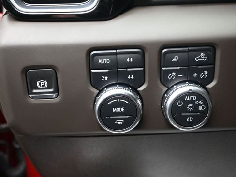 Used 2024 GMC Sierra 1500 Denali w/ Technology Package image 24