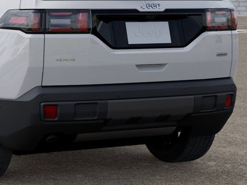 New 2026 Jeep Cherokee Overland image 13