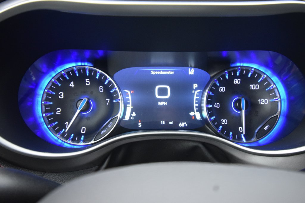 New 2027 Chrysler Pacifica Select FWD image 21