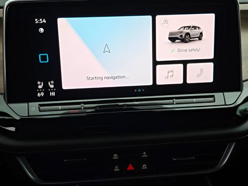 Certified 2024 Volkswagen Atlas SE FWD image 16