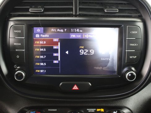Used 2022 Kia Soul LX w/ Technology Package FWD image 17