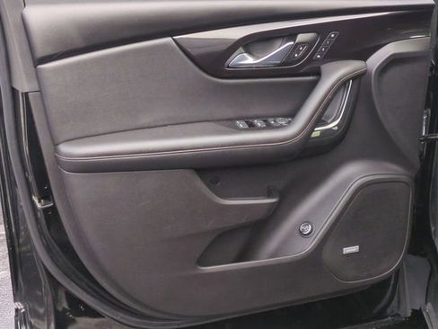 Used 2021 Chevrolet Blazer RS w/ Enhanced Convenience Package image 24