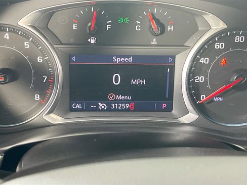 Used 2022 Chevrolet Traverse LT w/ LT Premium Package image 12