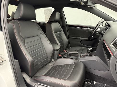 Used 2016 Volkswagen Jetta GLI SEL image 21