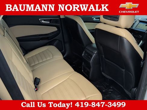 Used 2016 Ford Edge SEL w/ Equipment Group 201A AWD/4WD image 15