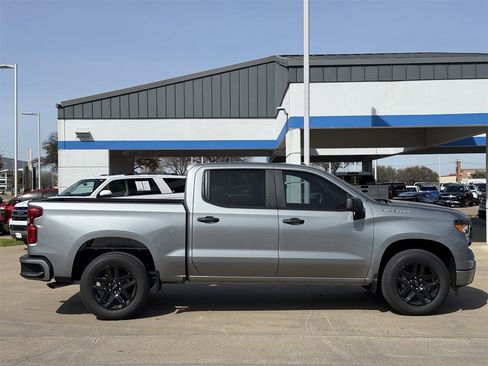 New 2026 Chevrolet Silverado 1500 Custom image 3