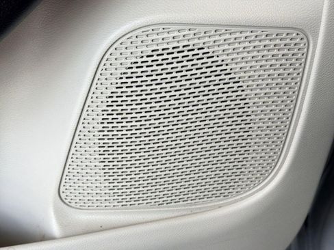 Used 2021 Chrysler Voyager Lxi FWD image 20