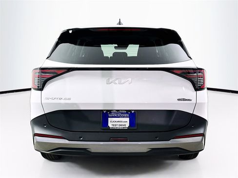 Used 2026 Kia Sportage LX image 15