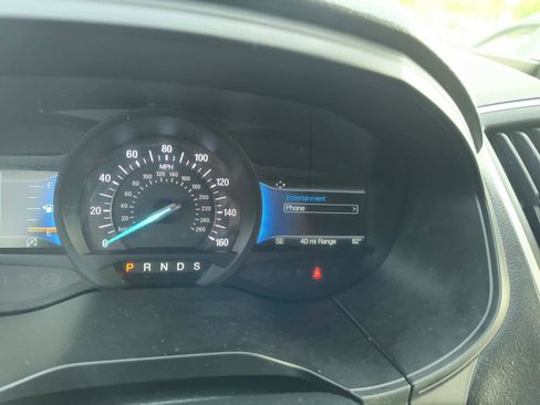 Used 2022 Ford Edge SE image 23