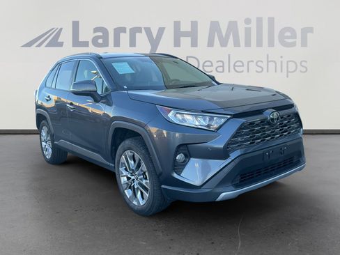 Used 2019 Toyota RAV4 Limited image 7