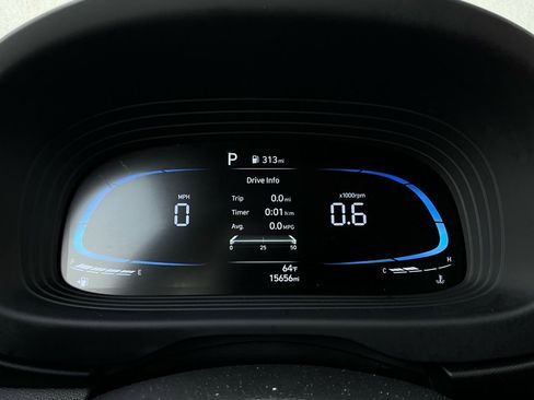 Used 2025 Hyundai Venue SEL image 38