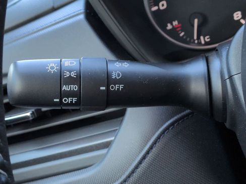 Certified 2025 Subaru Forester Premium image 29