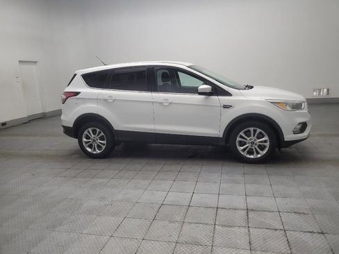 Used 2017 Ford Escape SE FWD image 11