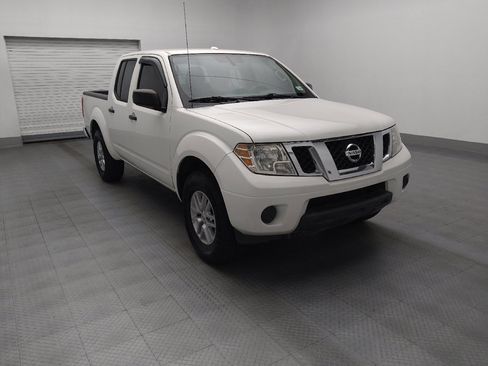 Used 2016 Nissan Frontier SV image 13