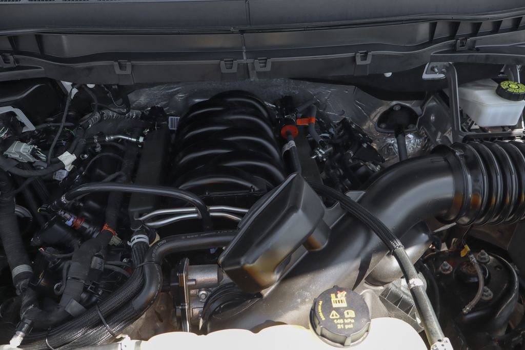 Used 2022 Ford F150 Lariat w/ Equipment Group 502A High AWD/4WD image 15