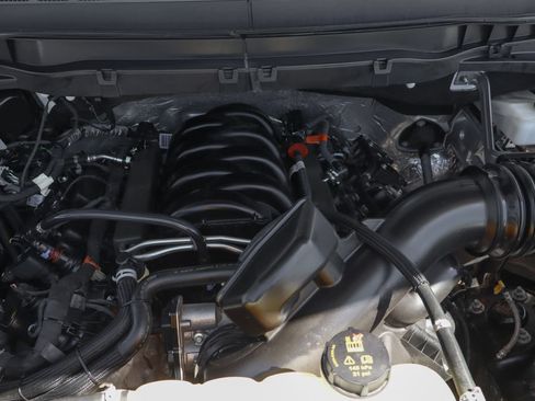 Used 2022 Ford F150 Lariat w/ Equipment Group 502A High AWD/4WD image 15