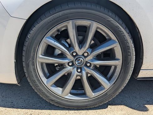 Used 2019 MAZDA MAZDA3 w/Preferred Pkg image 19