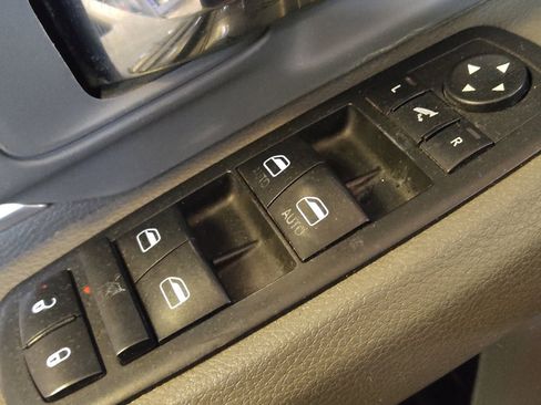 Used 2018 RAM 1500 Big Horn image 27