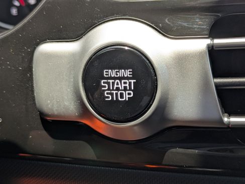 Used 2022 Kia Seltos S FWD image 24
