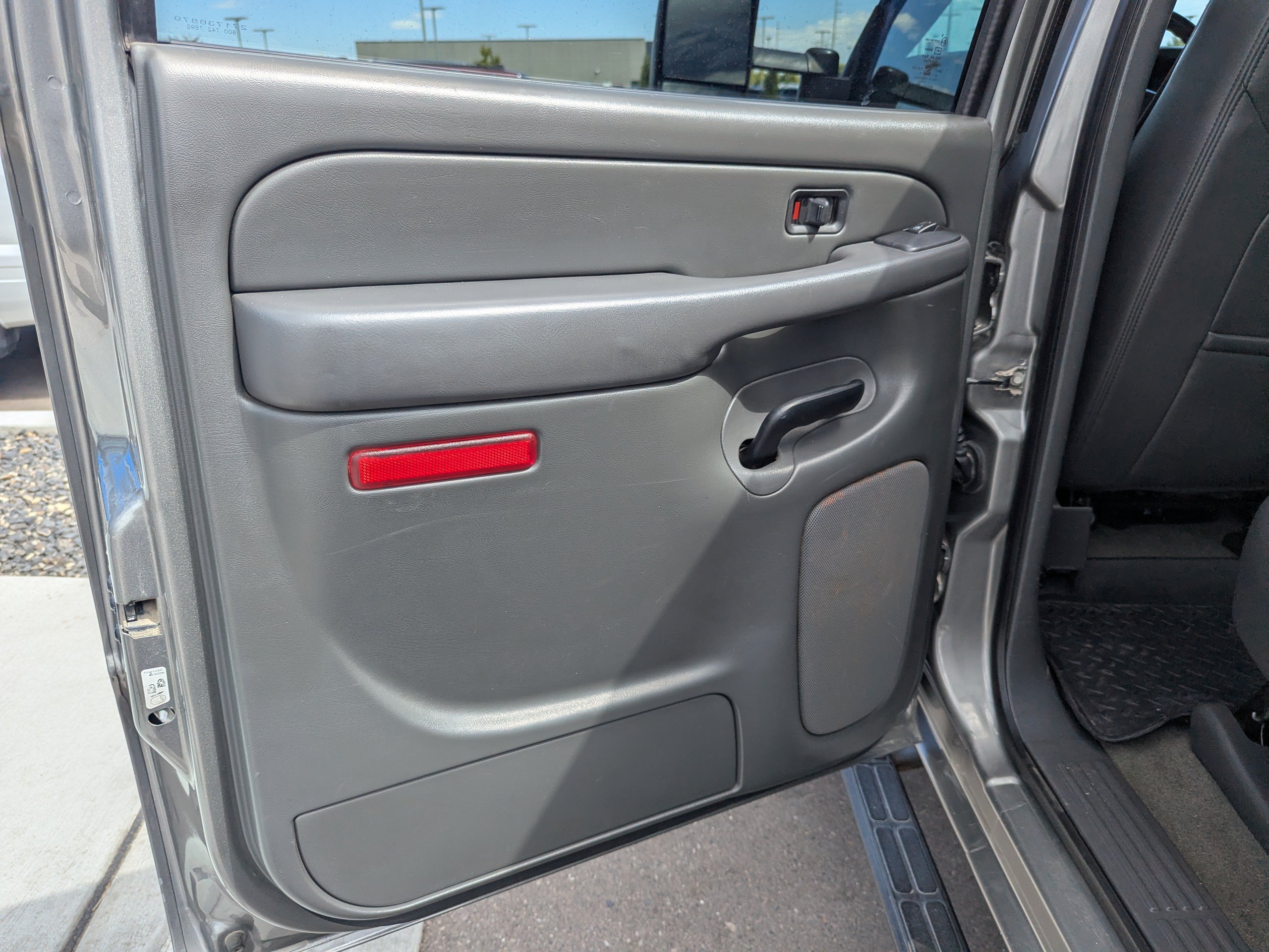 Used 2007 Chevrolet Silverado 3500 LT w/ Heavy-Duty Power Package AWD/4WD image 23