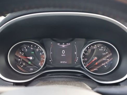 Used 2019 Jeep Compass Latitude image 9