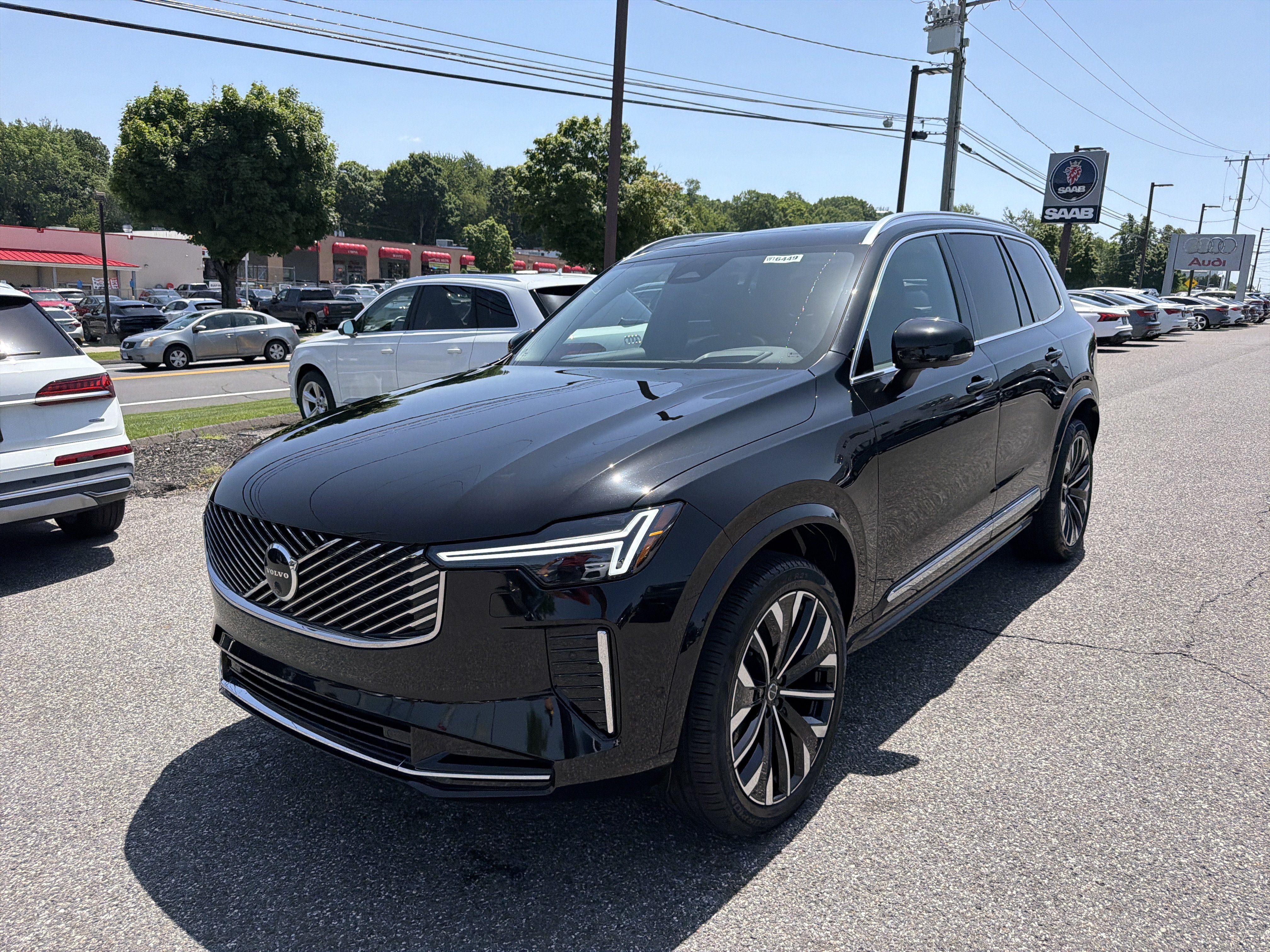 Certified 2026 Volvo XC90 B6 Ultra AWD/4WD image 3